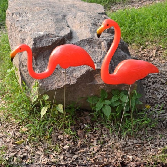 1 Pair Red Lawn Flamingo Figurine Plastic Party Grassland Garden Ornaments Decor