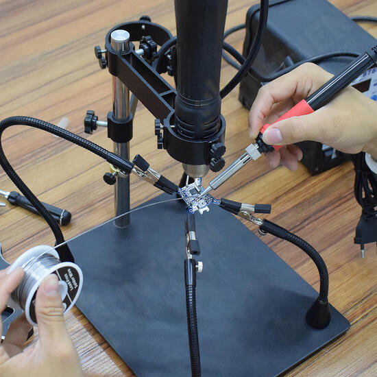 Multifunctional Magnetic PCB Board Fixed Clip Third Helping Hand with Soldering Station Frame for Repair Welding BGA PCB Chips Multifunctional Magnetic PCB Board Fixed Clip Third Helping Hand with Soldering Station Frame for Repair Welding BGA PCB Chips