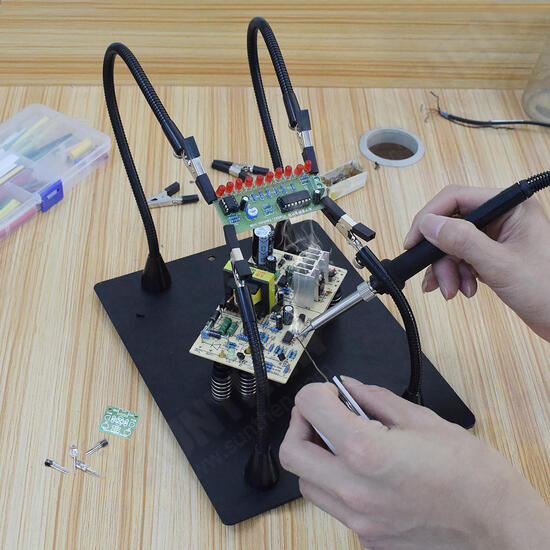 Multifunctional Magnetic PCB Board Fixed Clip Third Helping Hand with Soldering Station Frame for Repair Welding BGA PCB Chips Multifunctional Magnetic PCB Board Fixed Clip Third Helping Hand with Soldering Station Frame for Repair Welding BGA PCB Chips