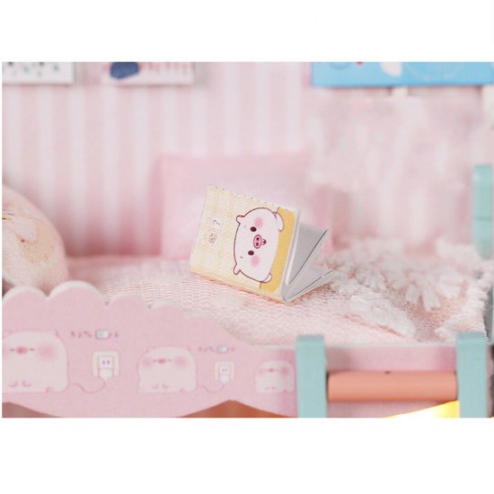 P-003 Pig Girl DIY Assembled Doll House With Dust Cover With Furniture Indoor Toys