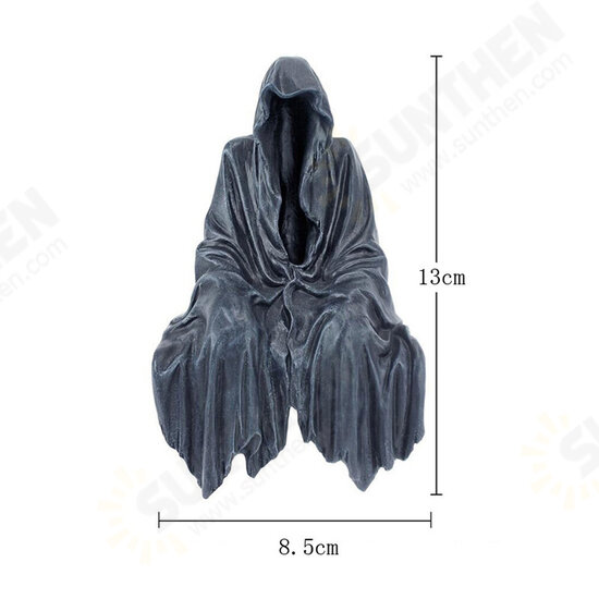 Gothic Nightcrawler Statue Sitting Thriller in Black Robe Decorative Dark Cloak Mysterious Master Ornament Toy for Home Party Christmas