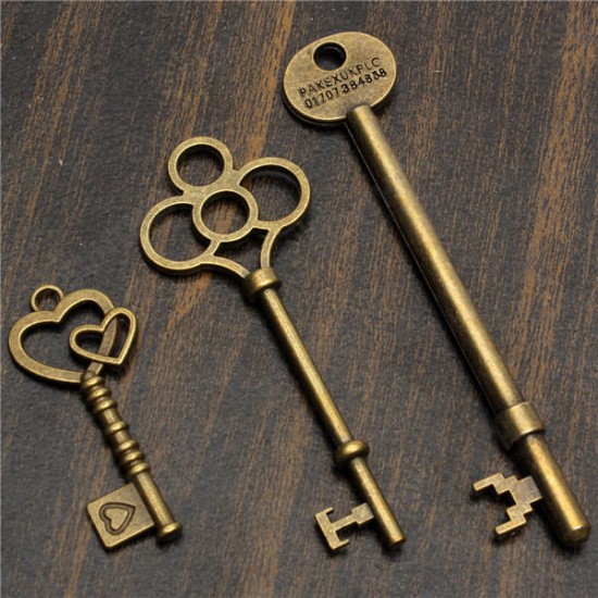 18Pcs Antique Vintage Old Look Skeleton Key Lot Pendant Heart Bow Lock Steampunk