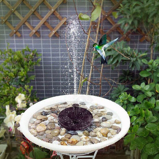 Solar Powered Floating Bird Bath Fountain Outdoor Pond Garden Patio Water Pump W/ 8 LED Light