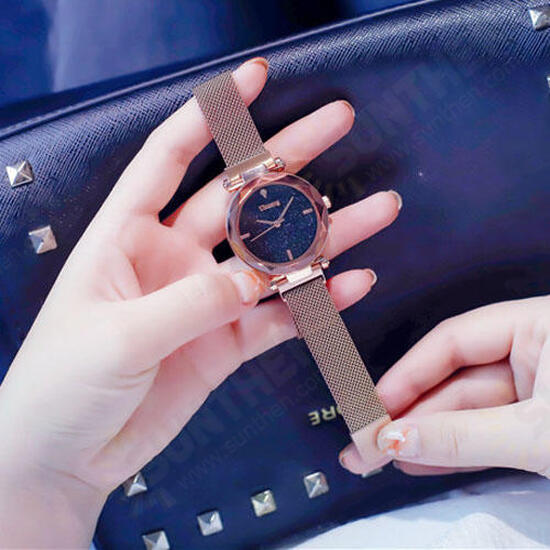 Luxury Clock Magnet Buckle Starry Sky Diamond Quartz Watch Geometric Surface Fashion Casual Dress Wristwatch