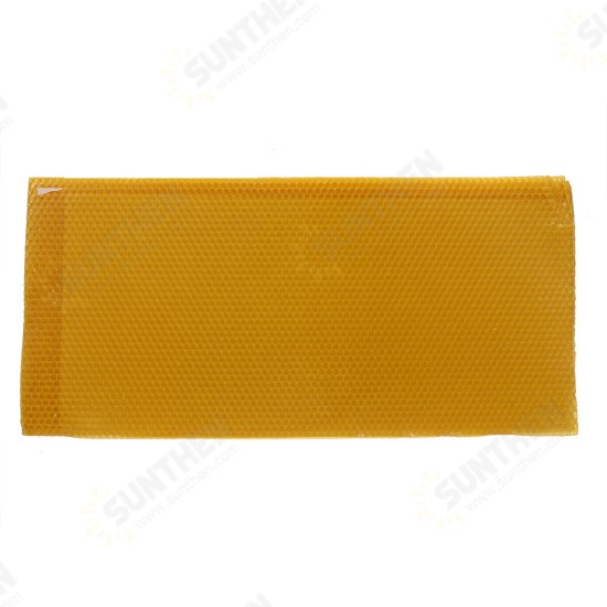 30Pcs Beehive Brood Box Wired Wax Foundation Honeycomb Sheets Beekeeping Tools