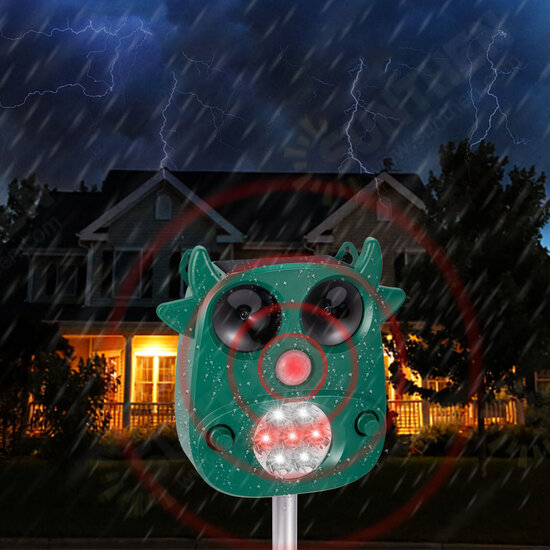 JLT-866 Solar Ultrasonic Animal Repeller 7 LED Flashing Light Frighten Animals Garden PIR Sensor Bird Cats Dog Repellent