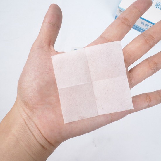 200Pcs 6*6cm 75% Alcohol Disposable Disinfection Prep Swap Pads Skin Cleaning Wet Wipes Jewelry Watch Clean Wipe