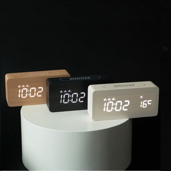 New Creative Wood Clock Rechargeable Electronic Clock Automatic Time Alarm Clock Fashion Nordic Style Clock