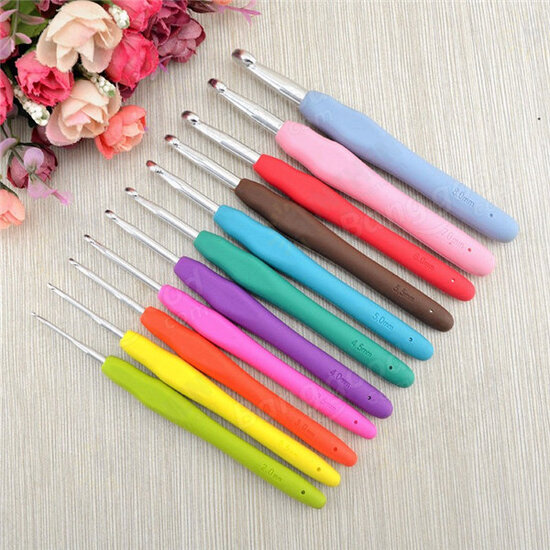 11pcs Multicolor Soft Plastic Handle Aluminum Weave Crochet Hooks Knitting Needles