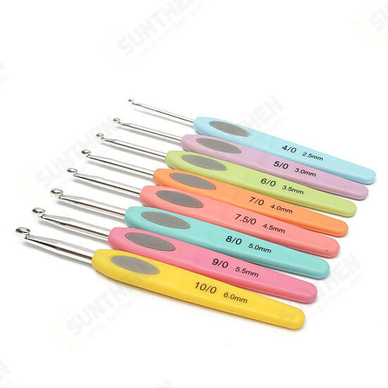 8pcs Colorful Soft Plastic Handle Aluminum Crochet Hooks Knitting Needles Set