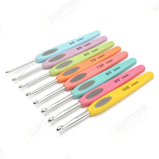 8pcs Colorful Soft Plastic Handle Aluminum Crochet Hooks Knitting Needles Set