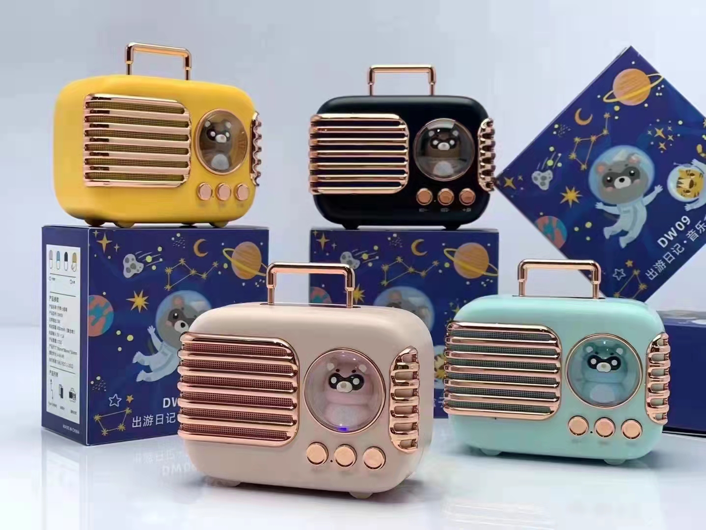 DW09-bluetooth-Speaker-Wireless-Speakers-LED-Lights-TF-Card-Mini-Portable-Outdoor-Speaker-with-Mic-1943684-4