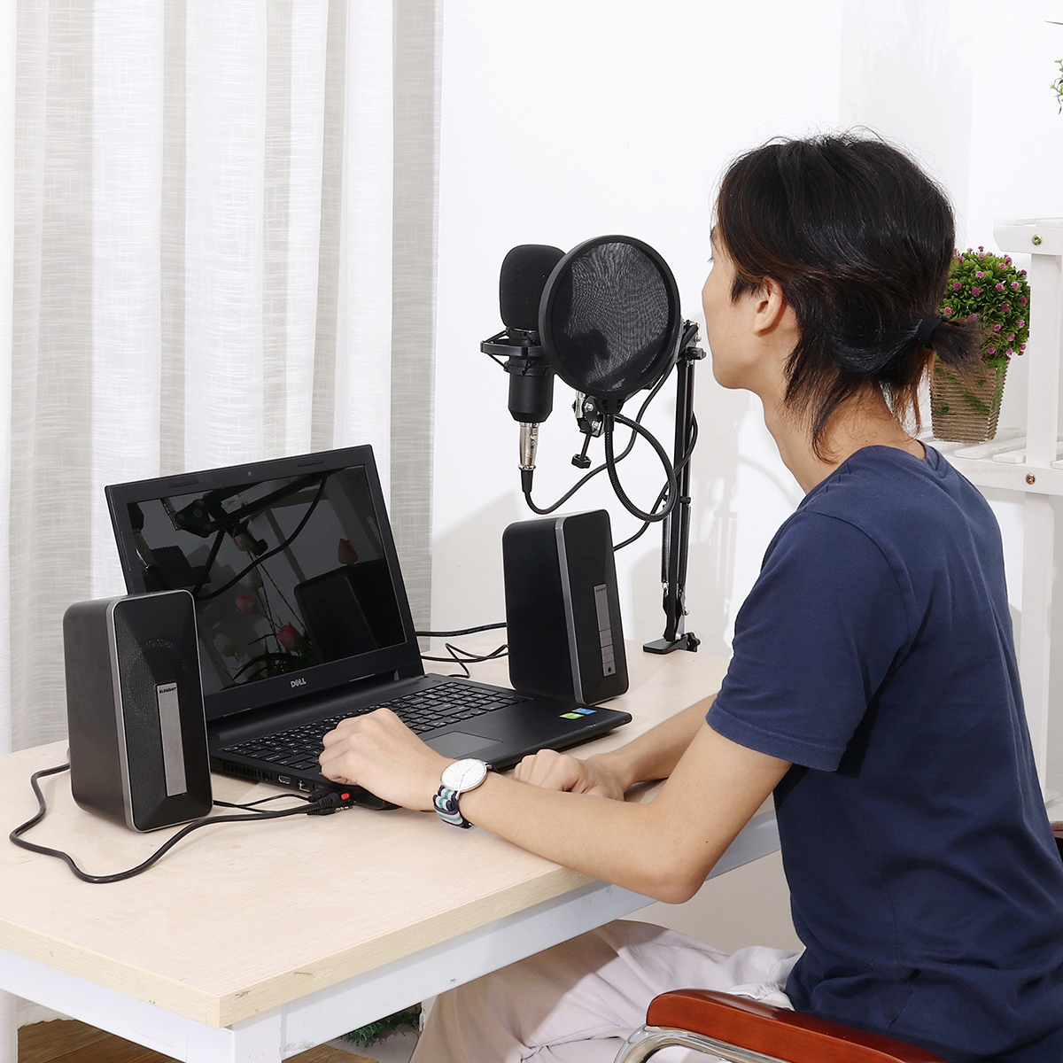 RODD-Condenser-Microphone-Live-Broadcast-Mic-Computer-Karaoke-Large-Diaphragm-with-Bracket-for-Youtu-1570118-9