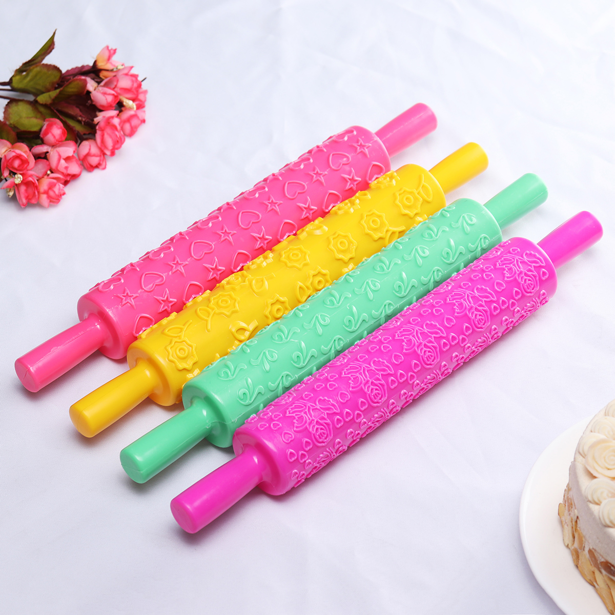 Baking-Rolling-Pin-Christmas-Creative-Baking-Biscuits-Cookie-Rolling-Rod-Pin-Printing-Mold-1410720-1