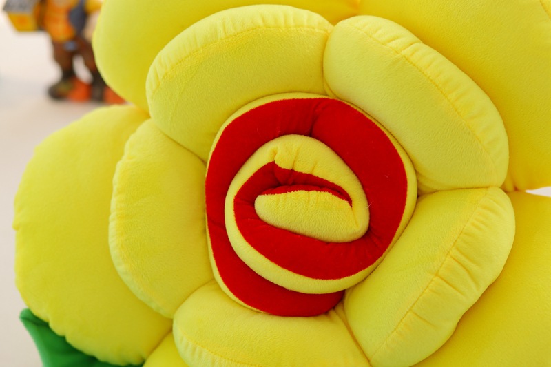 3D-Colorful-Rose-Flowers-Throw-Pillow-Plush-Sofa-Car-Office-Back-Cushion-Valentines-Gift-1029338-6