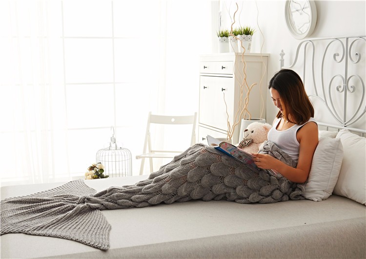 Mermaid-Tail-Blankets-Yarn-Knitted-Handmade-Crochet-Mermaid-Blanket-Kids-Throw-Bed-Wrap-1268165-5