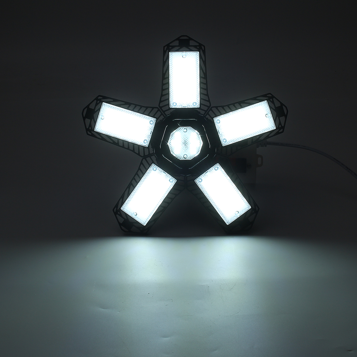 5-Leaf-Foldable-Camping-Lamp-LED-Lantern-Portable-USB-Rechargeable-Garage-Lamp-For-Tent-Lighting-1777597-11