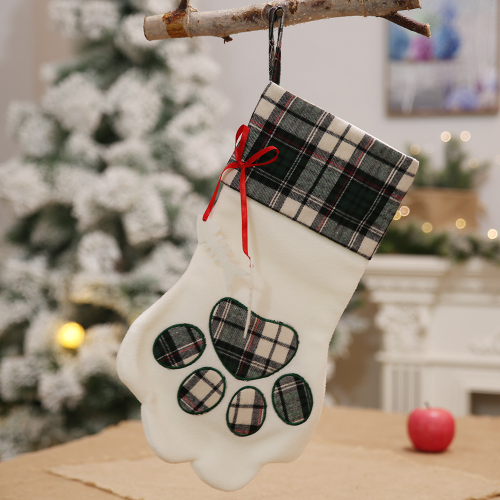 Christmas-Socks-Red-Blue-Plaid-Dogs-Paw-Stockings-Sacks-Hanging-New-Year-Kids-Gifts-Christmas-Party--1608829-6