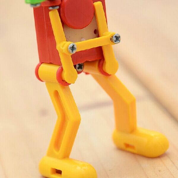 Lovely-Dancing-Robot-Wind-Up-Toy-Random-Color-983131-6