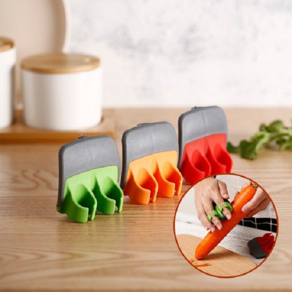 Two-Finger-Planer-Fruit-Peeler-Anti-cut-Hand-Melon-Planer-Kitchen-Creative-Stainless-Steel-Paring-Kn-1689998-2
