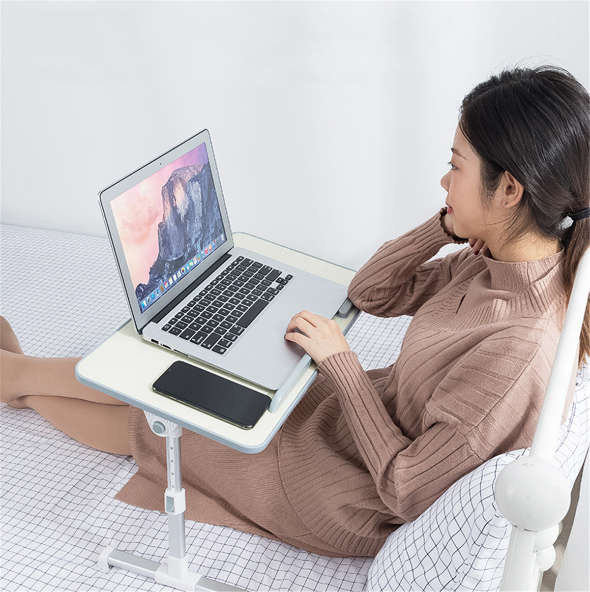 Universal-Folding-Height-Angle-Adjustable-Home-Bed-Macbook-Phone-Holder-Desk-1873295-12
