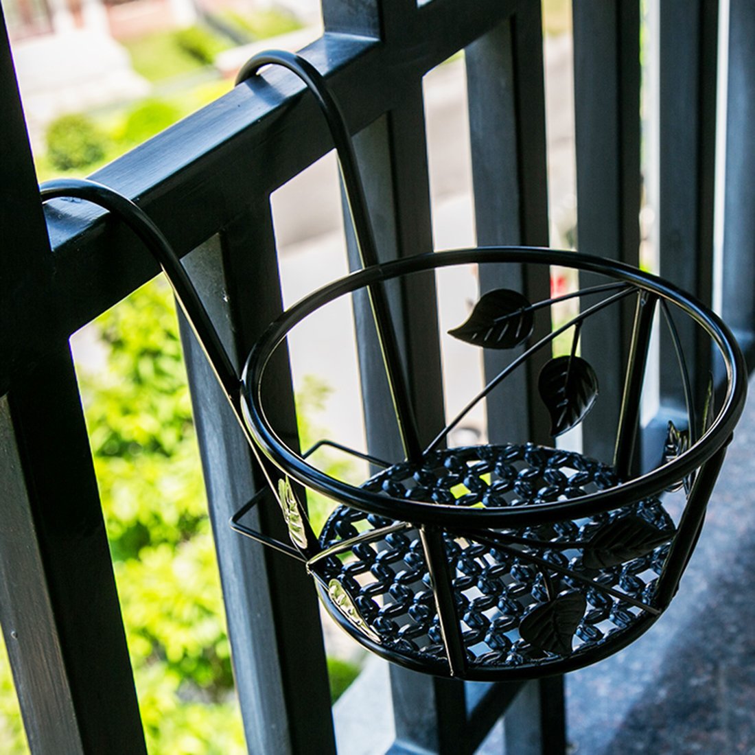 Iron-balcony-Railings-Flower-Wall-Hanging-Multi-layer-Fence-Hanging-Modern-Simple-Flower-Pot-1426441-3