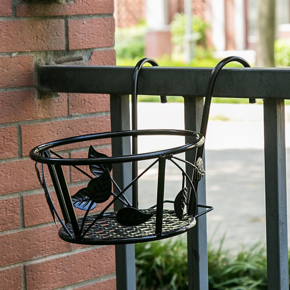 Iron-balcony-Railings-Flower-Wall-Hanging-Multi-layer-Fence-Hanging-Modern-Simple-Flower-Pot-1426441-5