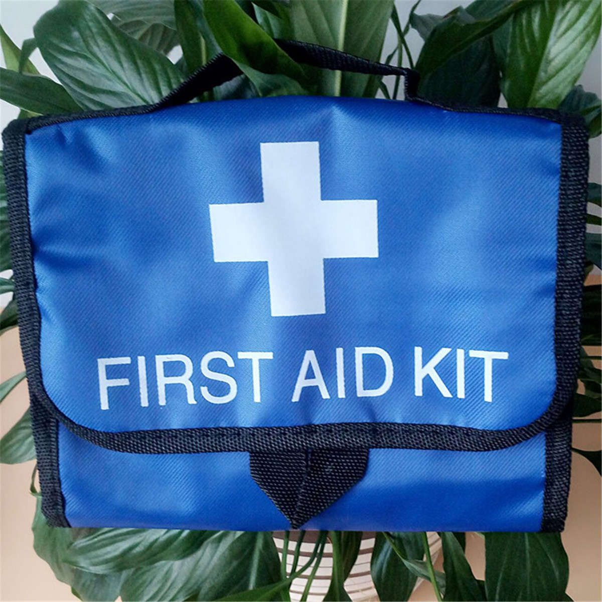Outdoor-Portable-First-Aid-Kit-Medical-Storage-Bag-Waterproof-Car-Carrying-Household-Emergency-Kit-T-1757235-3