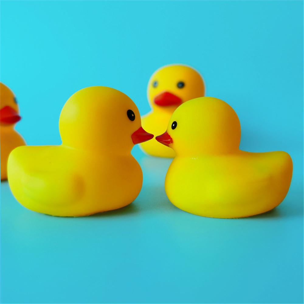 9-PCS-Bathroom-Toys-Big-Yellow-Duck-Vinyl-Parent-child-Play-In-The-Water-Squeeze-Accompany-The-Baby--1851724-5
