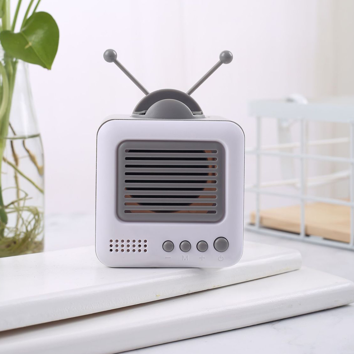 Bluetooth-Speaker-Retro-TV-shaped-Stand-Mini-Speaker-Bluetooth-Stereo-HIFI-Sound-1640605-7