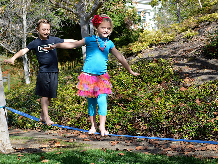 50ft-Slacklines-Outdoor-Extreme-Sport-Balance-Trainer-Slackline-Rope-Sling-For-Kids-And-Adults-1257966-3