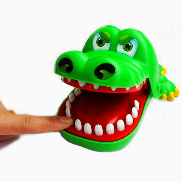 Big-Mouth-Crocodile-Bite-Finger-Funny-Parent-child-Educational-Toy-933514-2