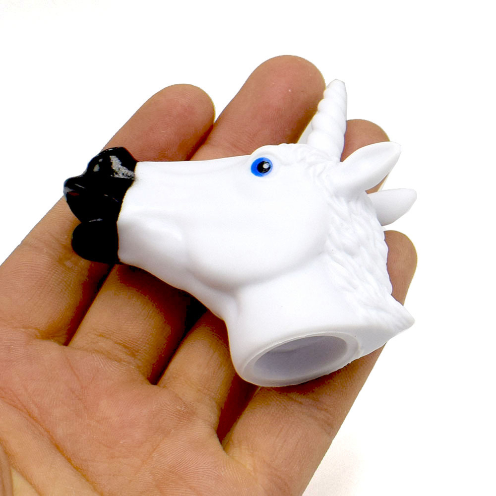 Four-Legged-Hoof-Flying-Horse-Finger-Set-Toy-Novelties-Toys-Wearable-Doll-1566252-8