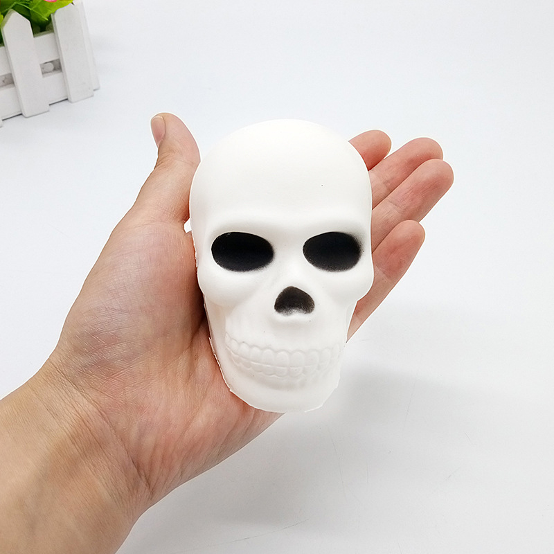 Funny-Skull-Scented-Charm-Slow-Rising-Children-Interesting-Anti-Stress-Toys-Squeeze-Toys-1567318-9