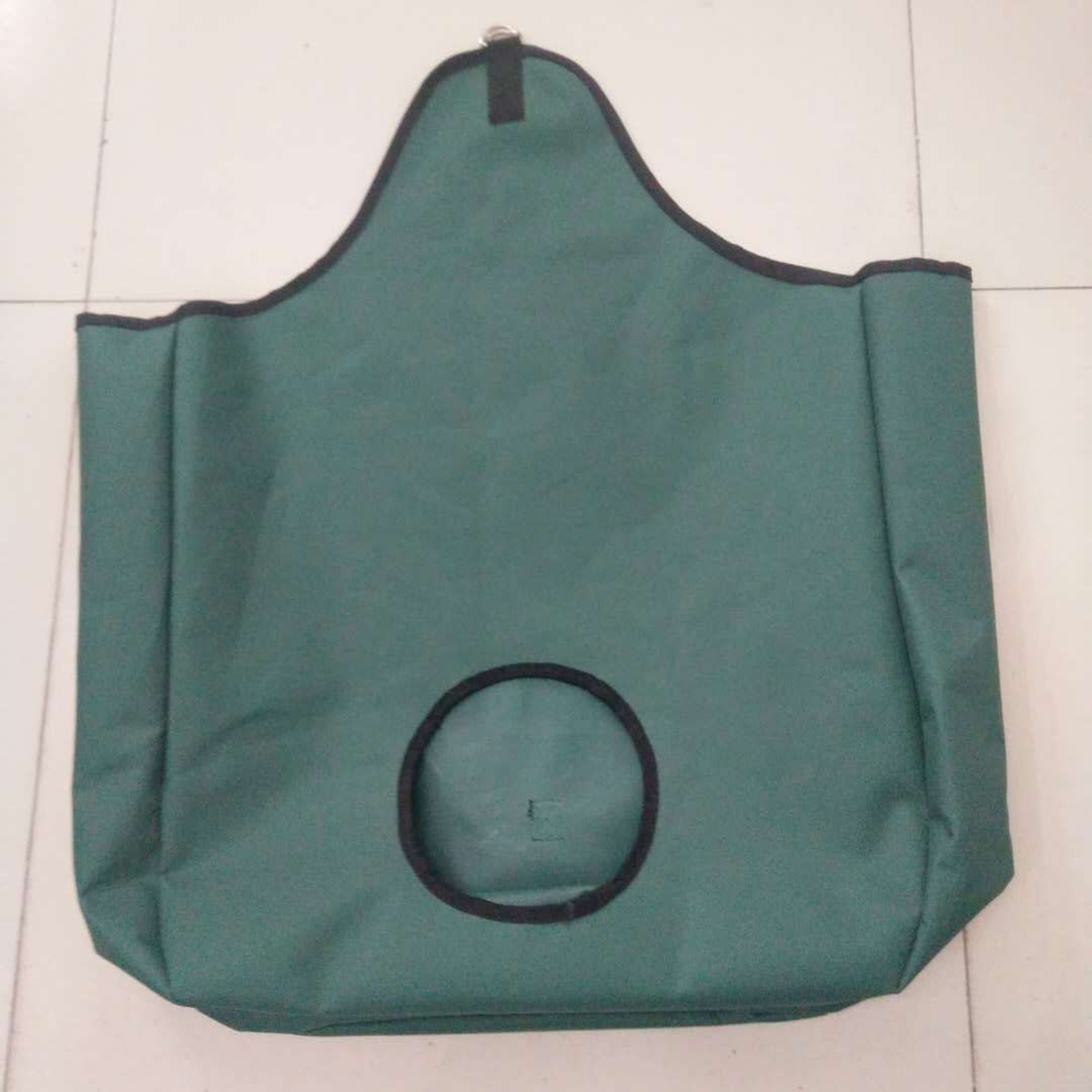 600D-Oxford-Cloth-Horse-Hay-Bag-Feeder-Net-With-Cut-Out-Hole-Reduce-Wastage-Farm-Supplies-1337101-5