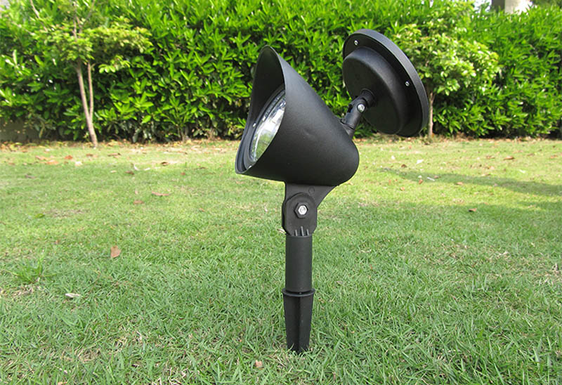 2pcs-Garden-Solar-Power-4-White-LED-Spotlights-Outdoor-Lawn-Courtyard-Lamps-1002674-1