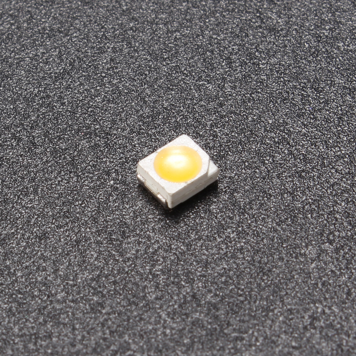 100PCS-SMD3528-1210-1W-100LM-Warm-White-LED-Backlight-DIY-Chip-Bead-For-TV-Application-1128676-3