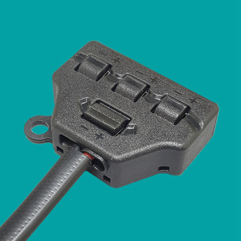 One-in-three-out-Two-Pole-Branch-Terminal-Connector-Parallel-Connection-1755688-3
