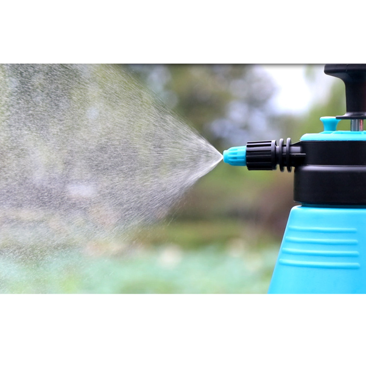 2L-Portable-Manual-Pneumatic-Watering-Can-Household-Kettle-Spray-Garden-Sprinkler-1695204-12