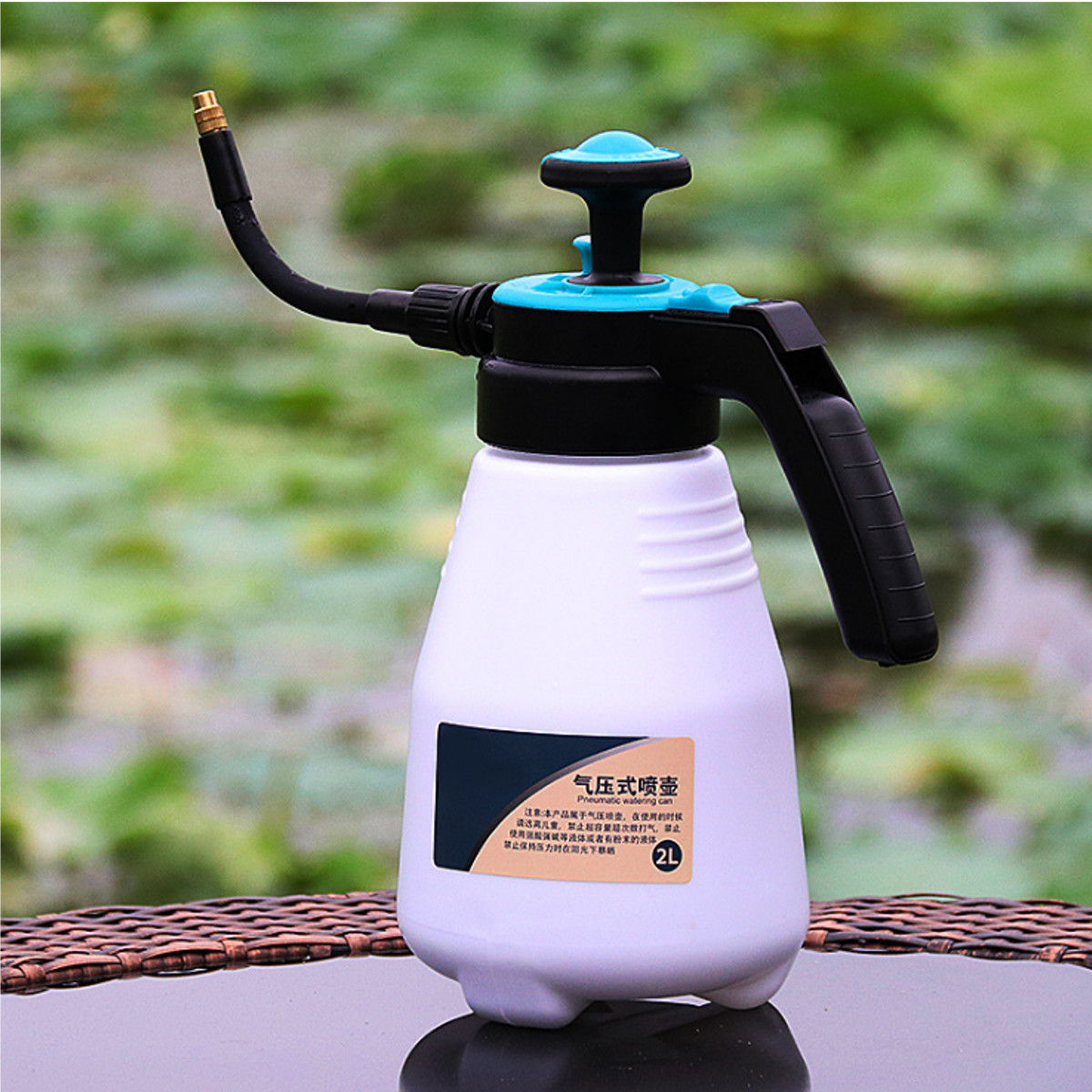 2L-Portable-Manual-Pneumatic-Watering-Can-Household-Kettle-Spray-Garden-Sprinkler-1695204-3