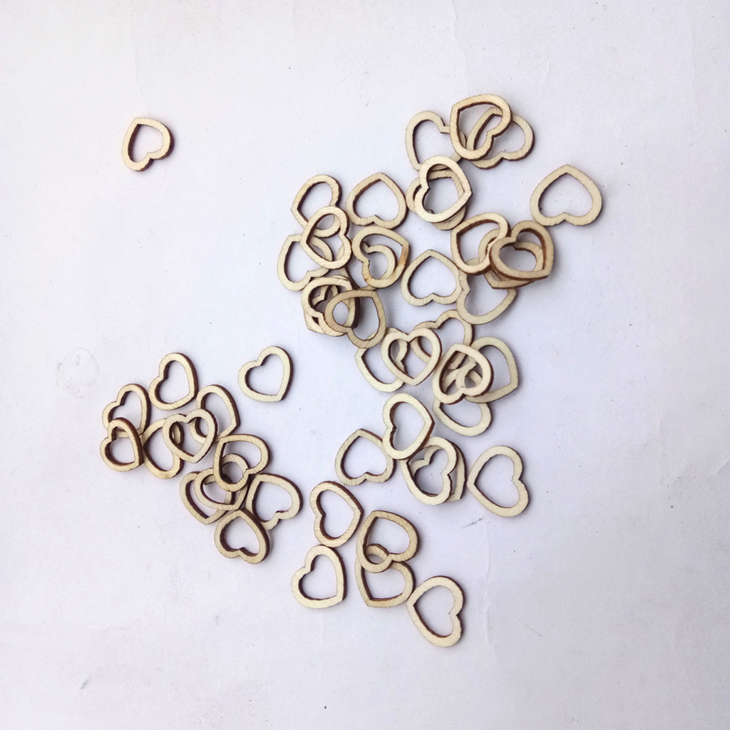 50Pcs-Rustic-Laser-Engraving-Wooden-Hollow-Love-Heart-Crafts-DIY-Wedding-Table-Scatter-Confetti-Vint-1412287-3