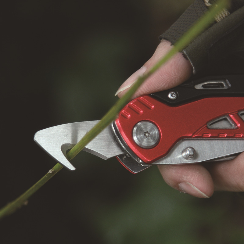 Portable-Folding-Multifunctional-Tools-EDC-Plier-Saw-Screwdriver-Cutter-Outdoor-Camping-Survival-1464557-3