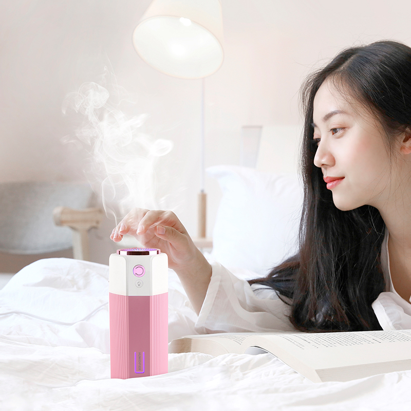 Bakeey-300mL-USB-Colorful-Breathing-Light-Mute-Adjustable-Ultrasonic-Humidifier-For-Home-Car-Air-Fre-1618084-4