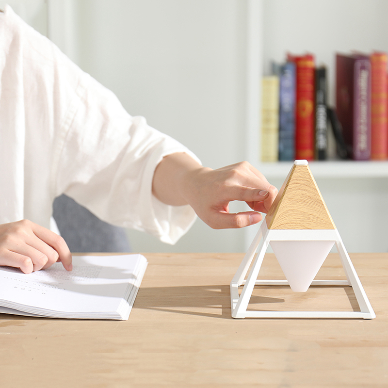GXDiffuser-GX-L01-LED-Night-Light-USB-Interface-Charging-Wall-Lamp-Art-Pyramid-Shape-2200mAh-Battery-1596070-10