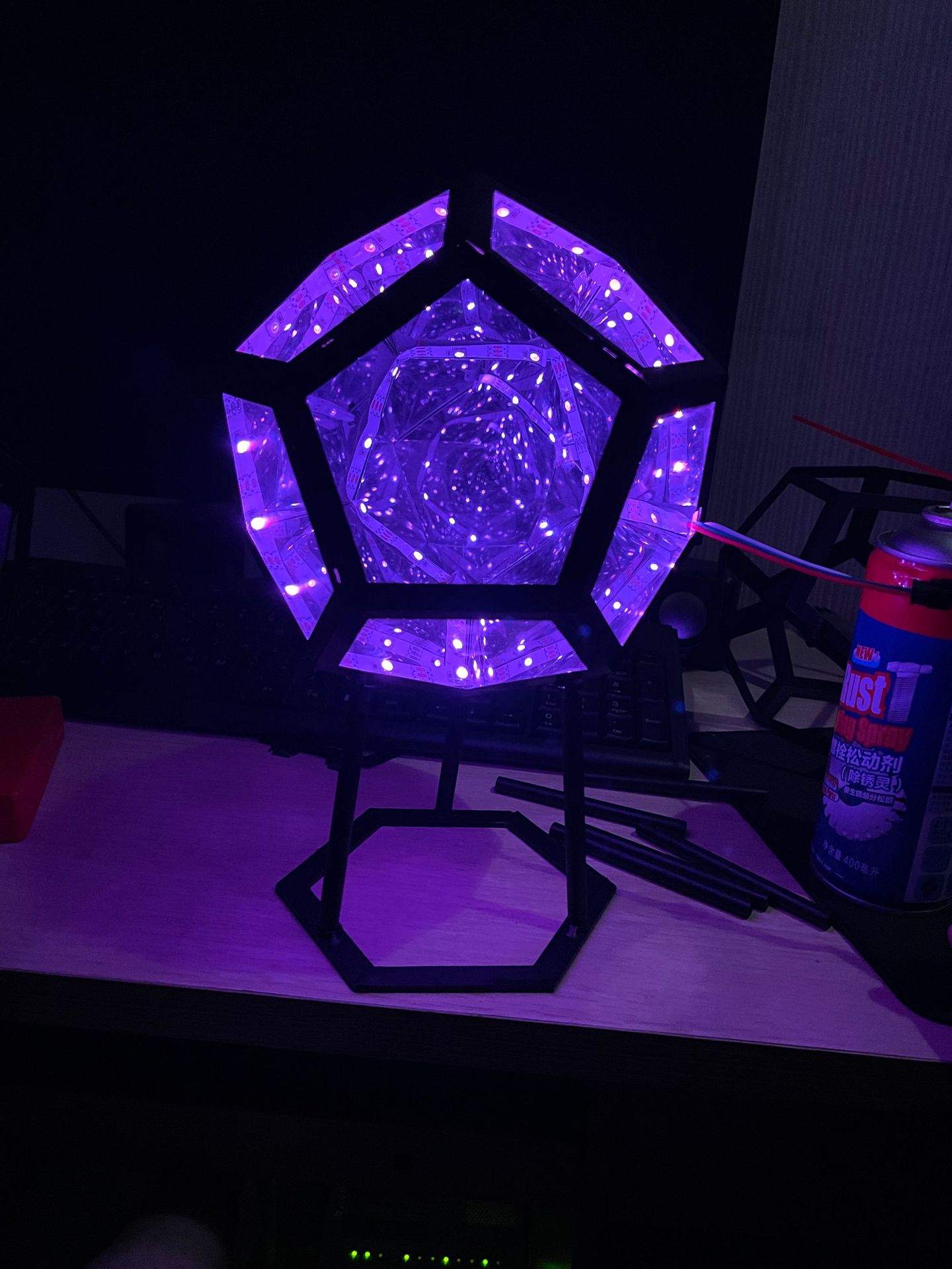 LED-Night-Light-Infinite-Dodecahedron-Color-Art-Light-Decor-Novelty-Christmas-Gift-Cool-Technology-D-1892830-5