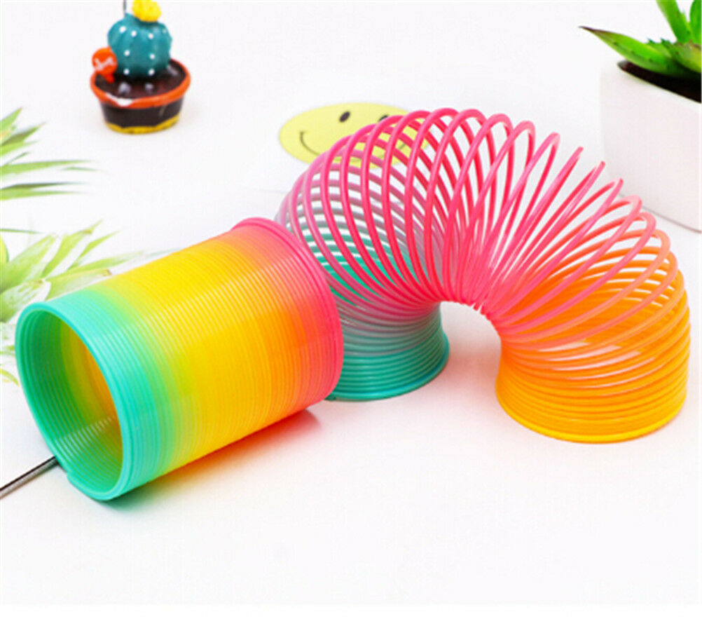 Plastic-Rainbow-Circle-Folding-Coil-Colorful-Spring-Children-Funny-Classic-Toy-Development-Toys-Gift-1434066-1