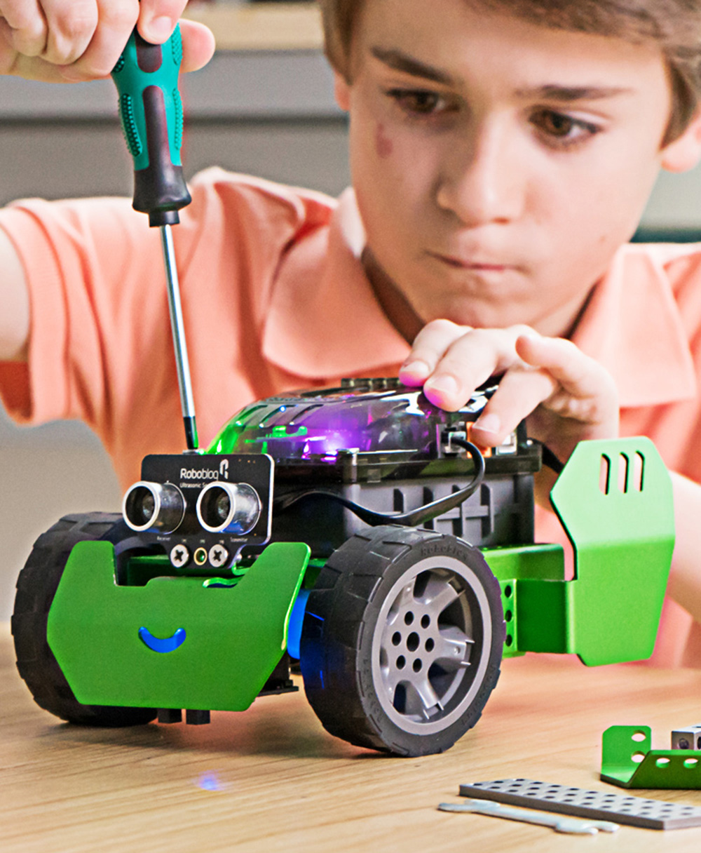 Robobloq-Q-Scout-DIY-Smart-RC-Robot-Car-Programmable-Tracking-APP-Control-Robot-Car-Kit-1438526-1