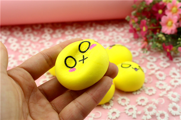6Pcs-Simulation-Bread-Squishy-Slow-Rising-Toy-8-Seconds-4cm-Corn-Bread-Funny-Toy-1140309-5