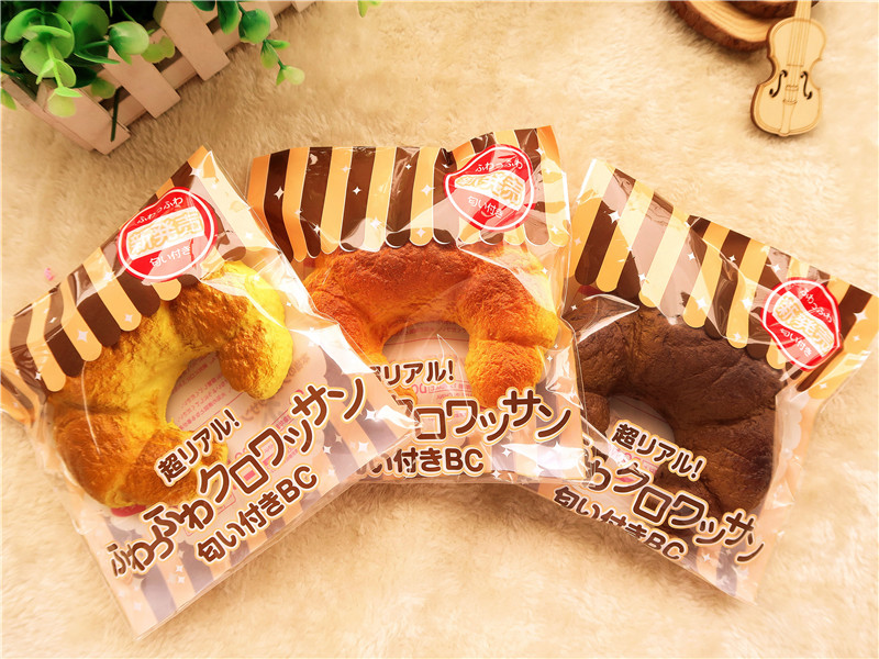 Croissant-Bread-Squishy-13CM-Super-Slow-Rising-Original-Packaging-Squeeze-Toy-Fun-Gift-1390879-9