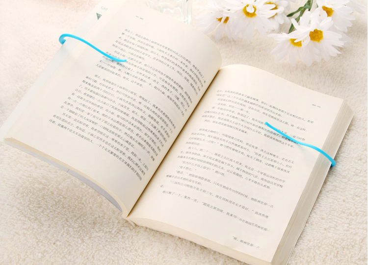 Creative-Hands-Free-Book-Page-Holder-Adjustable-Bookmark-for-Reading-Portable--Foldable-1254891-7